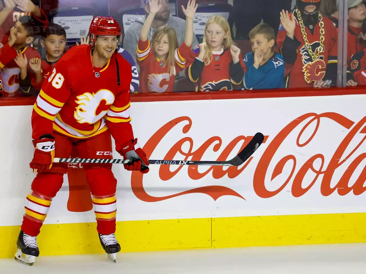 Brett Sutter has history with coach in Calgary ... no, not that guy