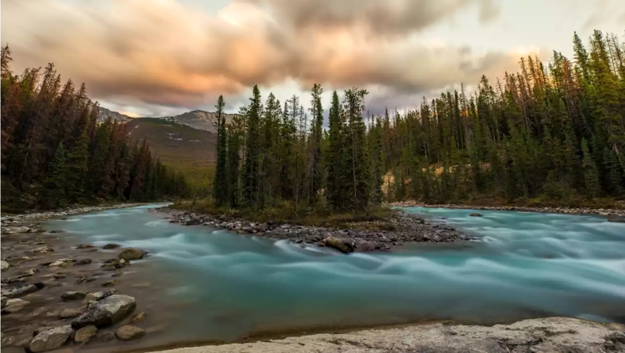More than 30 new record highs set in Alberta Wednesday