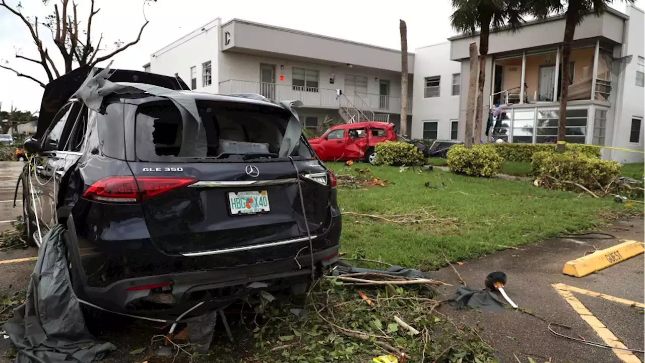 People trapped, 2.5M without power as Ian drenches Florida