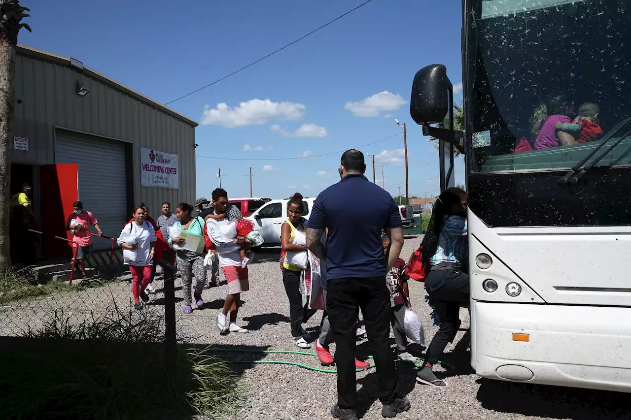 We followed one of Abbott's migrant buses from Texas to Chicago. Here's what we learned.