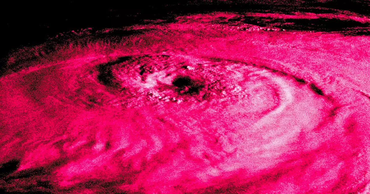 Space Station Flies Over Hurricane, Shows What It Looks Like From Above