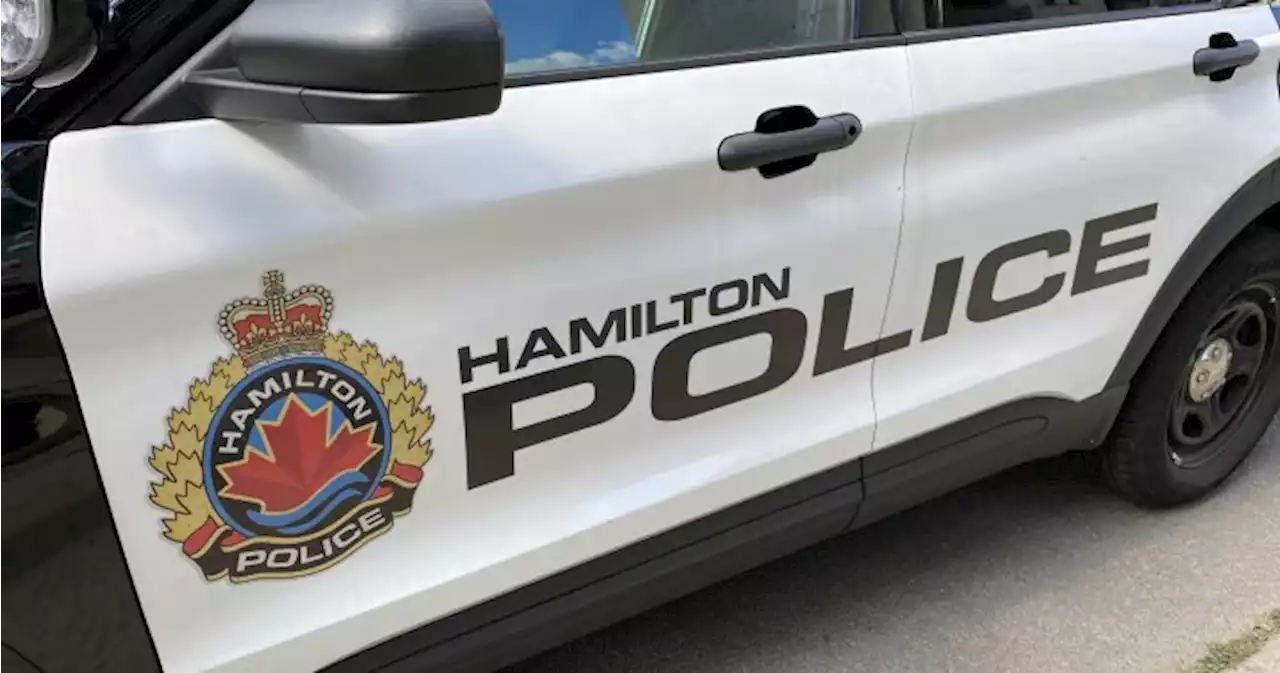 Man in his 20s dead after Hamilton house fire: police - Hamilton | Globalnews.ca