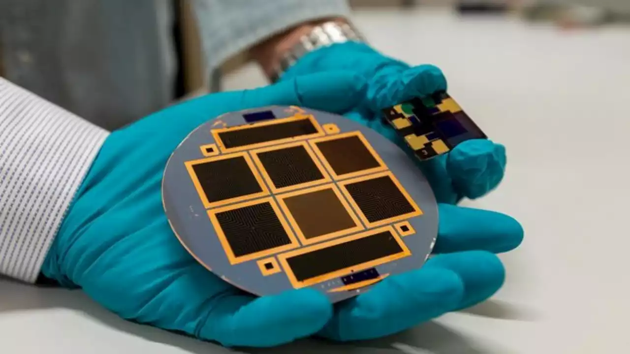 Netherlands researchers break the 30 percent barrier in solar cells