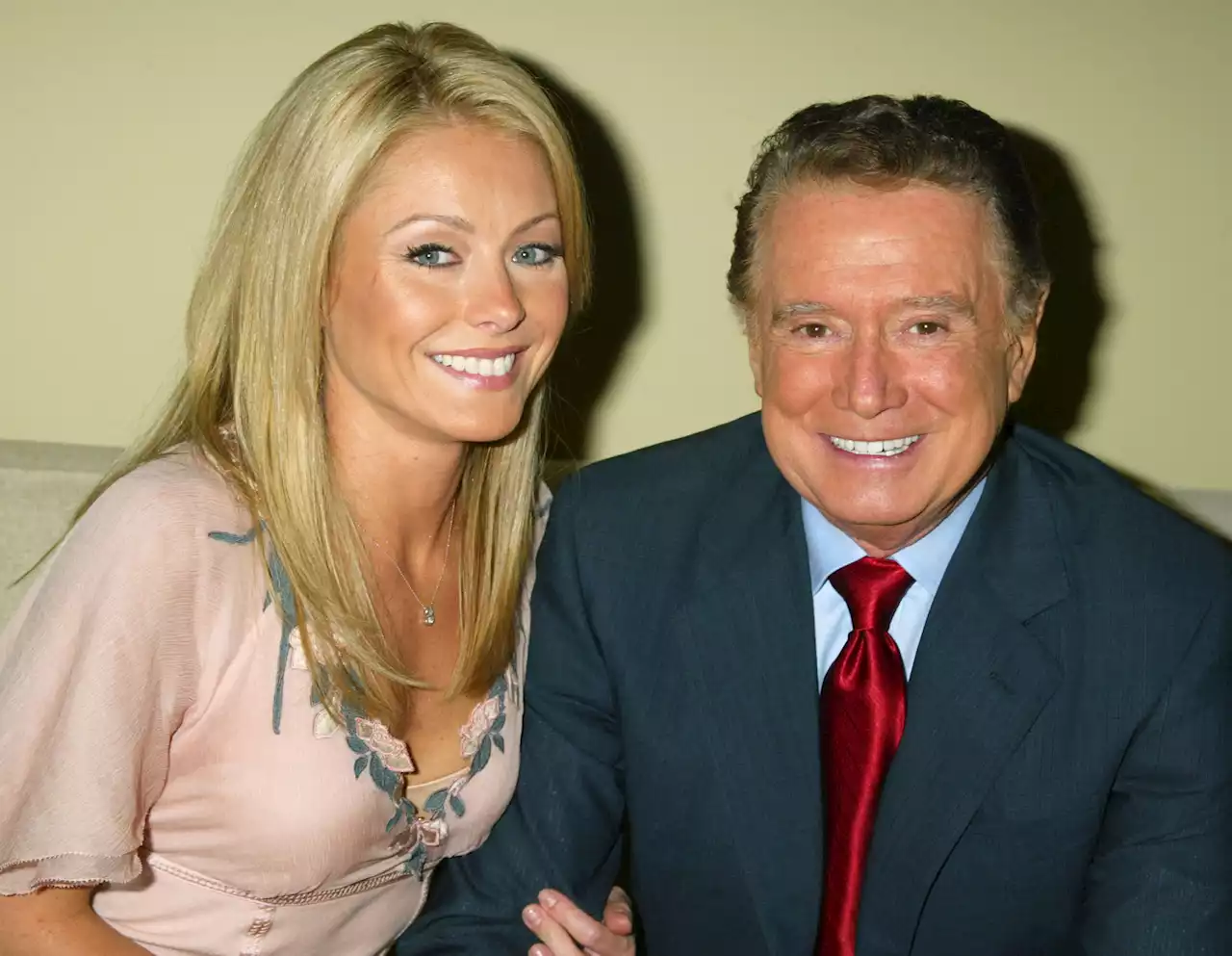 Kelly Ripa Reveals the ‘Ominous' Warning She Got Before Joining ‘Live! With Regis and Kelly'