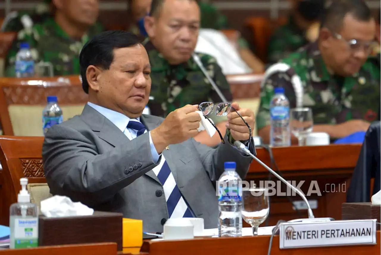 Prabowo Setuju Penyesuaian Kriteria Calon Taruna TNI |Republika Online