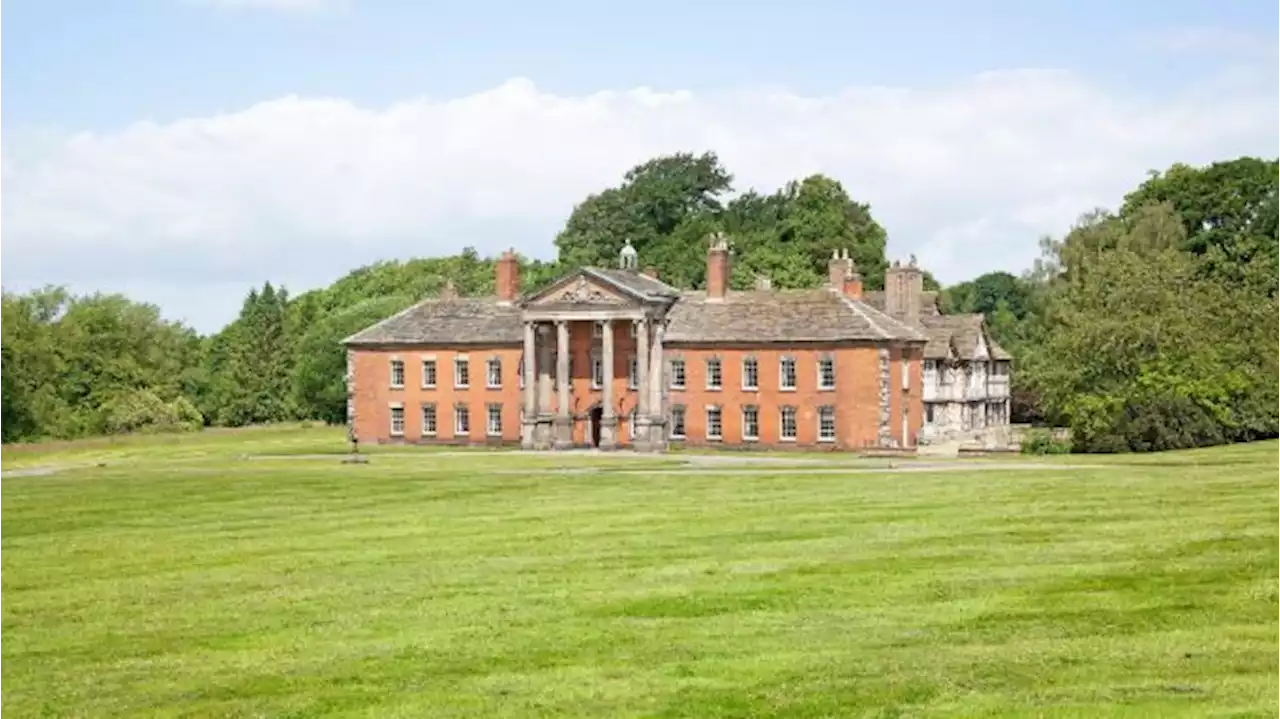 This Historic English Estate With Ties to the Royal Family Just Listed for the First Time in 700 Years