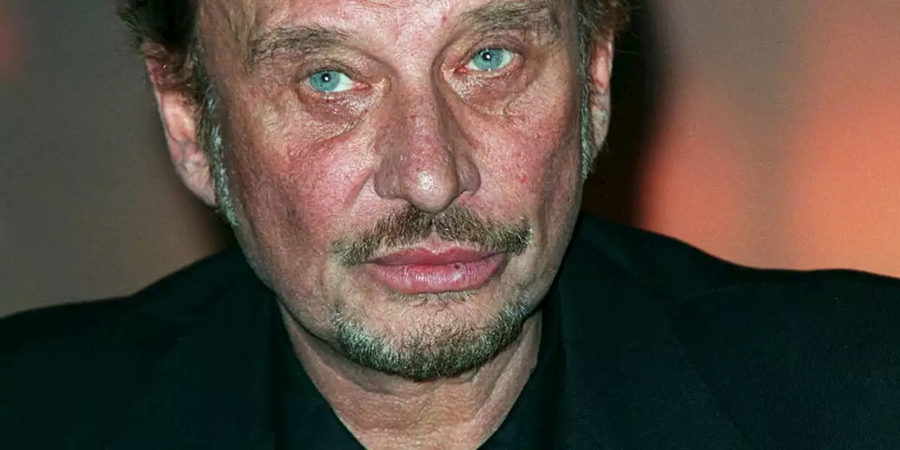 'Il est tombé trois fois, sans que personne n’ose intervenir' : Patrick Sébastien fustige l'entourage de Johnny Hallyday, 'complètement déchiré' dans un restaurant à la mode