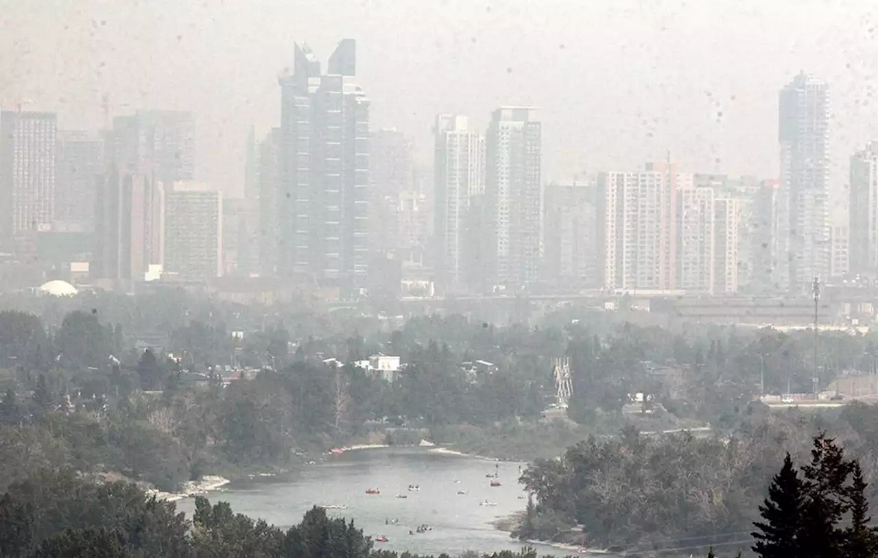 Wildfire smoke returns: Air quality statement issued for Calgary