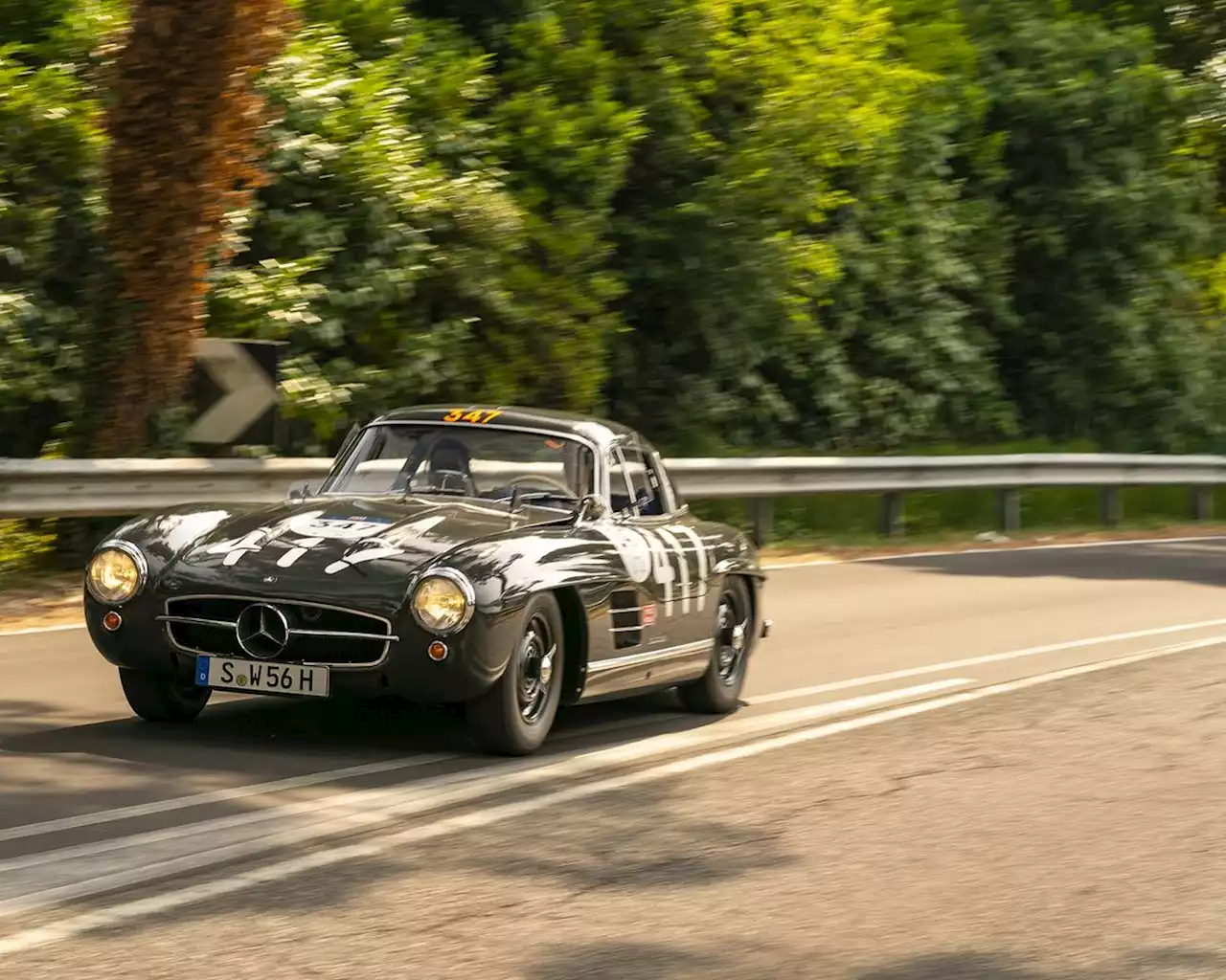 Driving the Mille Miglia in a Mercedes-Benz 300SL Gullwing Is Like Freebasing Italy