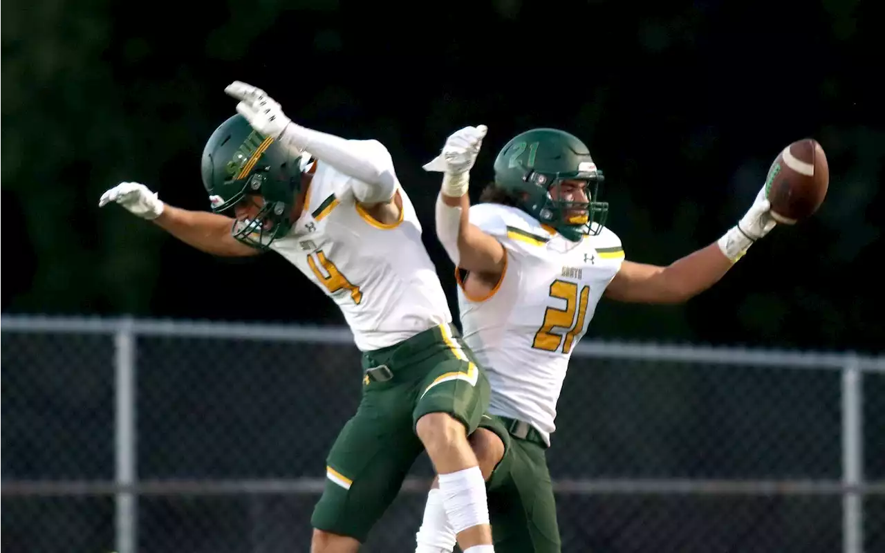 Crystal Lake South's 2 late TDs stun Cary-Grove