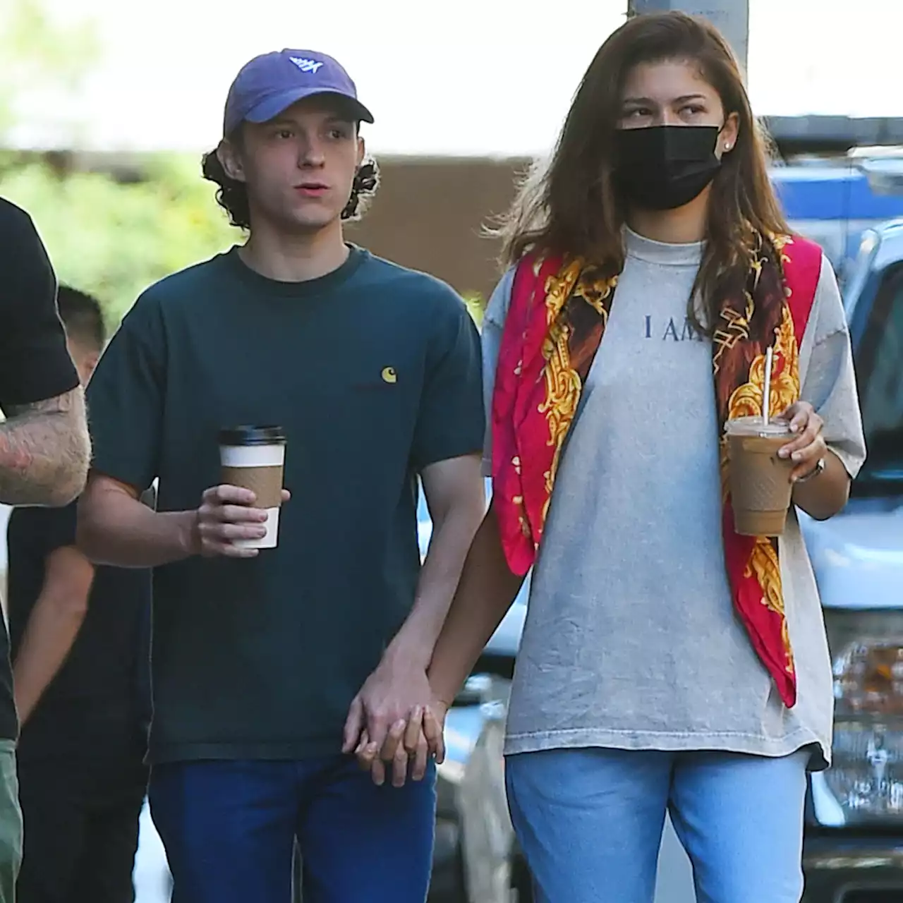 Zendaya and Tom Holland Hold Hands During Coffee Run in New York City - E! Online