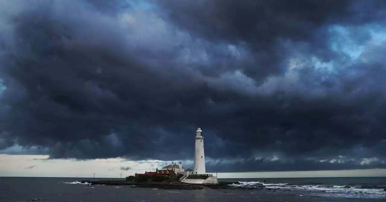 Thunder and rain to lash Ireland as Met Eireann warn of 'disruption'