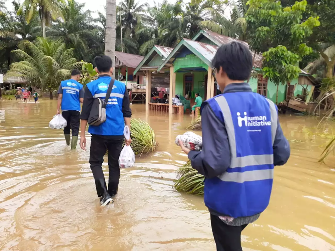 Human Initiative Bantu Korban Banjir di Bengkulu