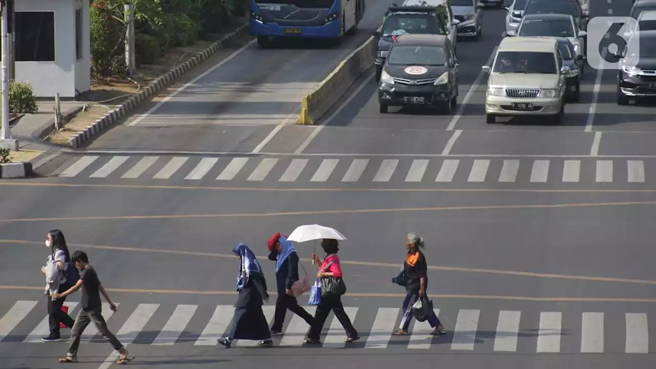 Cuaca Besok Minggu 4 September 2022, Pagi Berawan di Langit Jakarta