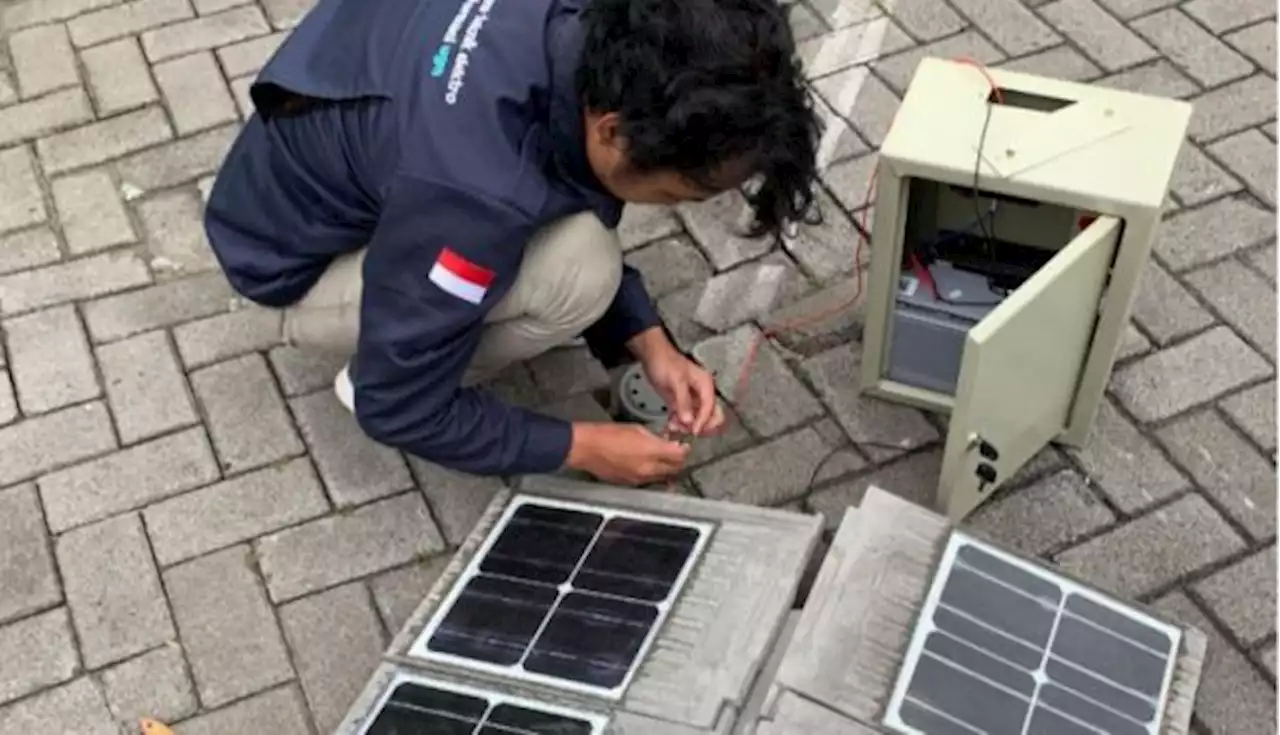 Gunakan Teknologi Fotovoltaik, Ini Cara Kerja Genteng Pintar Buatan UGM