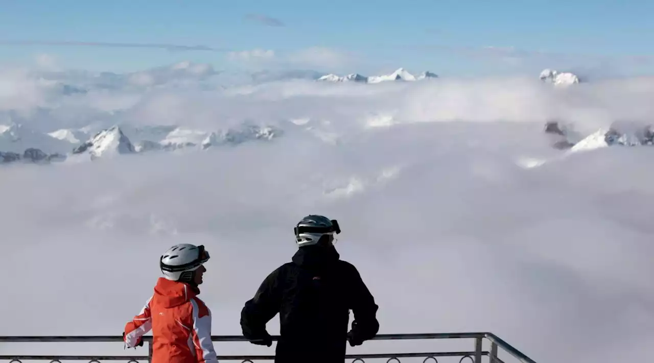 Clima, allarme in Svizzera: sciolto un ghiacciaio di settemila anni