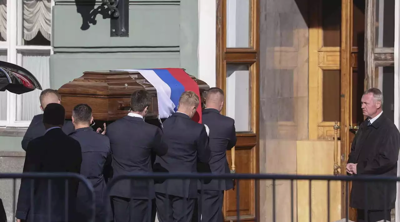 Gorbaciov, i funerali a Mosca: presente Orban, assente Putin