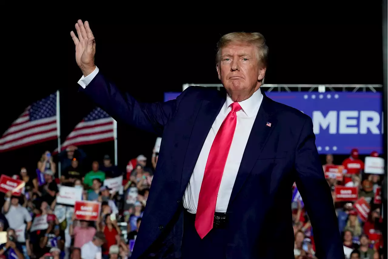 Trump Rallies for Oz in Pa. Amid Midterm Worries