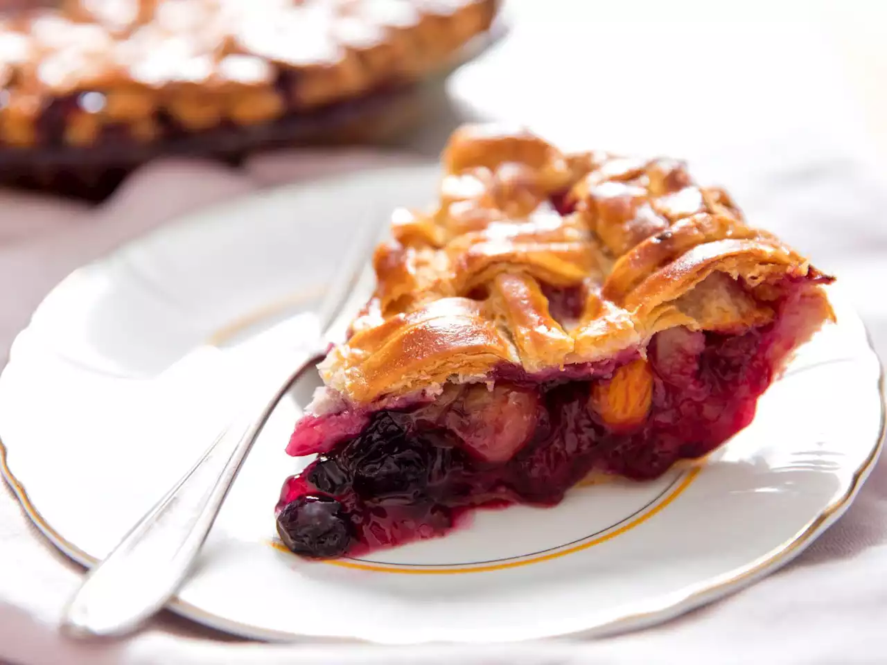 Late-Summer Mixed-Fruit Pie Recipe