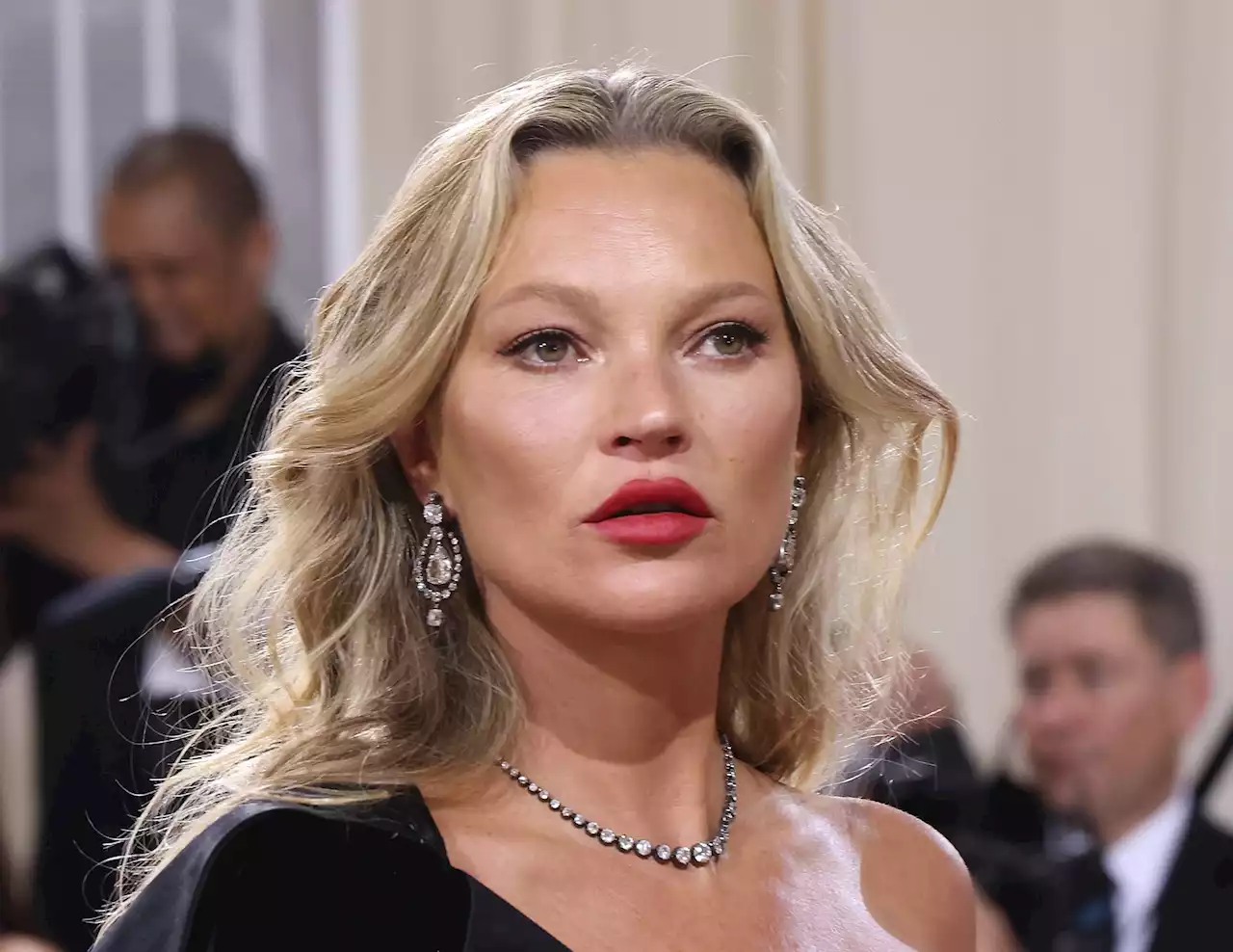 Kate Moss: »Mein früherer Lebensstil hat mein Nervensystem und meine Nebennieren zerstört