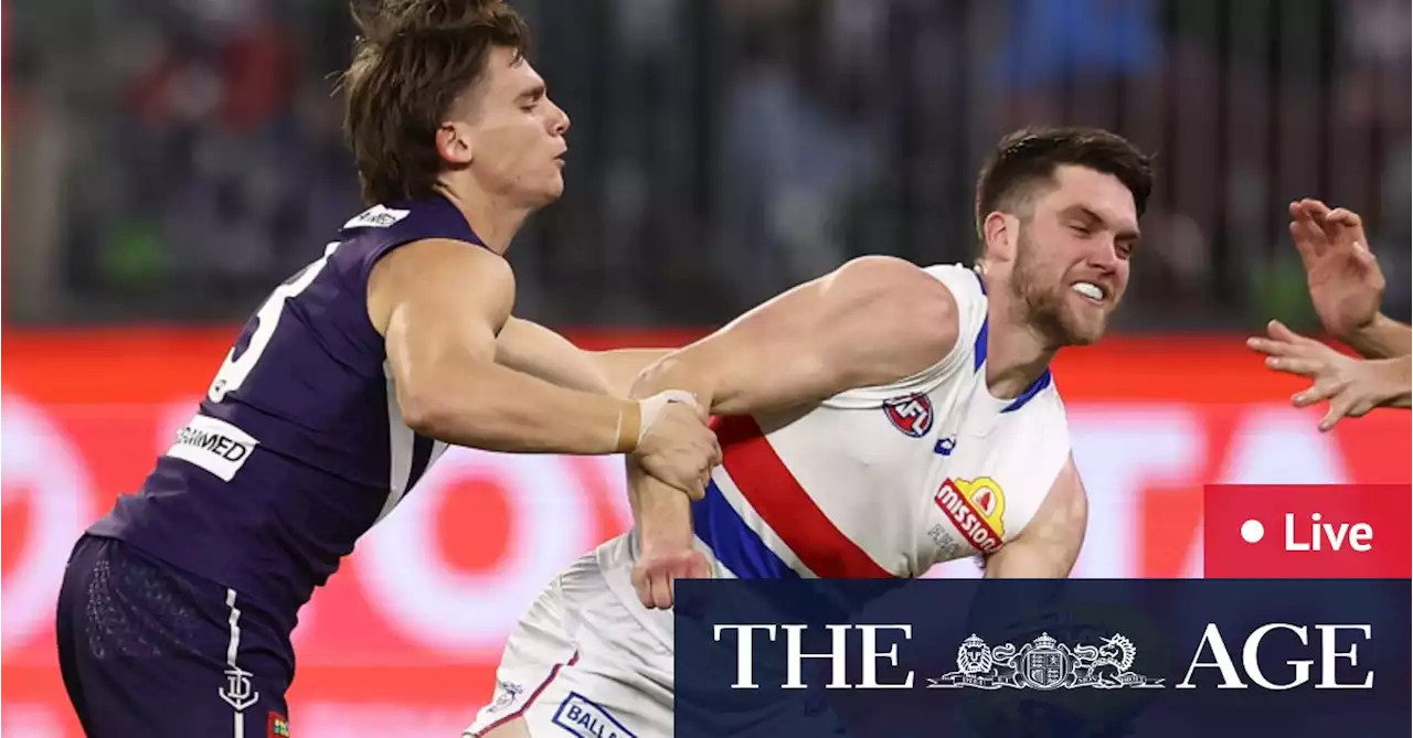 AFL 2022 finals LIVE updates: Dogs’ seven-goal lead disappears, Freo ensure thrilling finale
