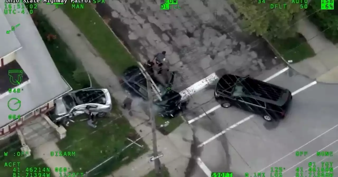 'That one decision changed everyone' — Videos show suspect flee traffic stop, cause deadly crash