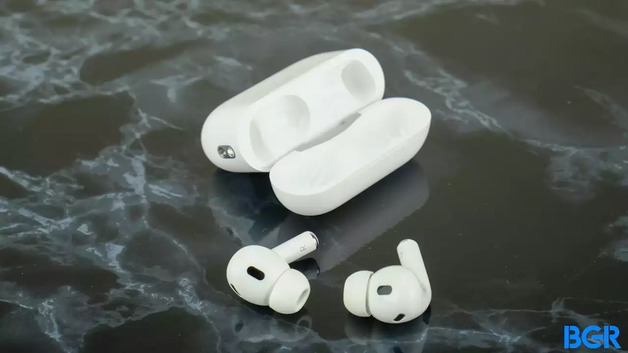 Original AirPods Pro will get Adaptive Transparency mode via iOS 16.1 update