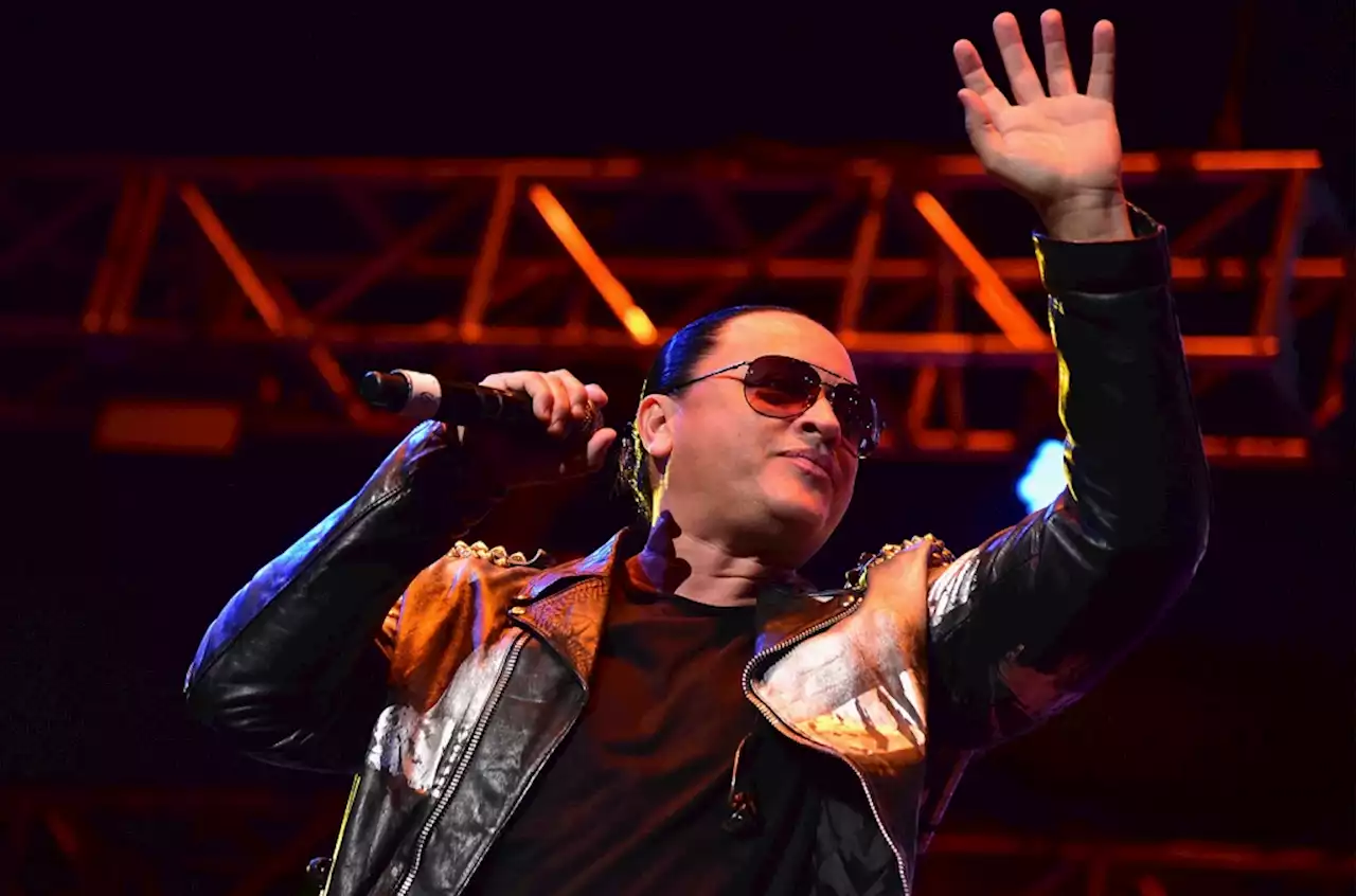 Elvis Crespo Gives Bad Bunny’s ‘La Neverita’ a Merengue Twist at 2022 Billboard Latin Music Awards