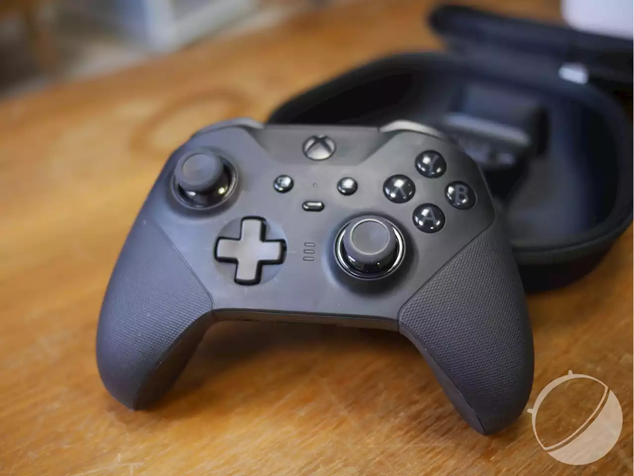 Microsoft fait chuter le prix de sa manette sans fil premium, la Xbox Elite Series 2