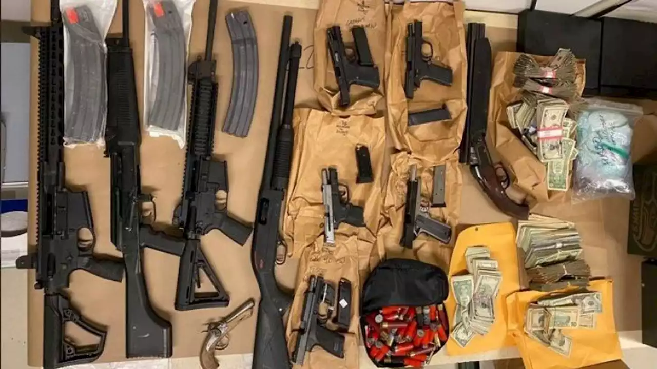 Officers find cache of guns, drugs in Ballard man’s home