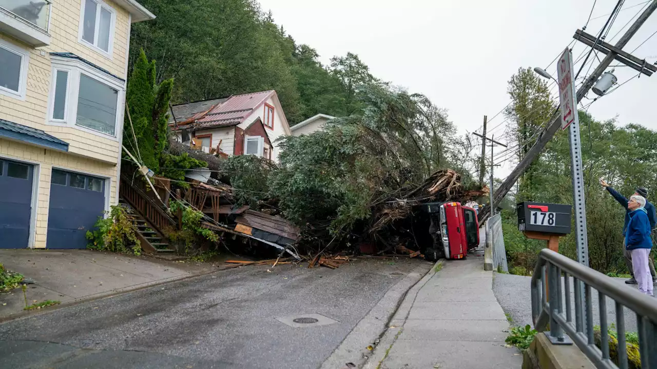 Gastineau Avenue reopened in Juneau following landslide