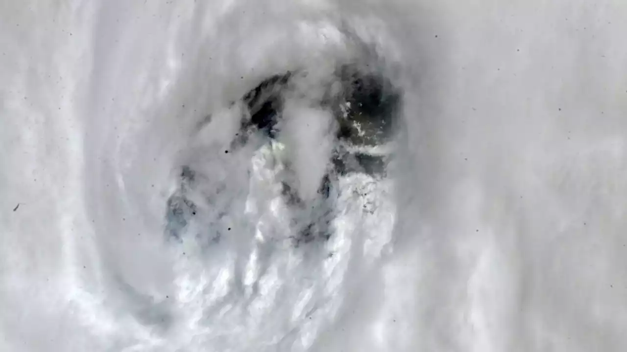 Peer into Hurricane Ian’s 'eye' in this photo that an astronaut snapped from space