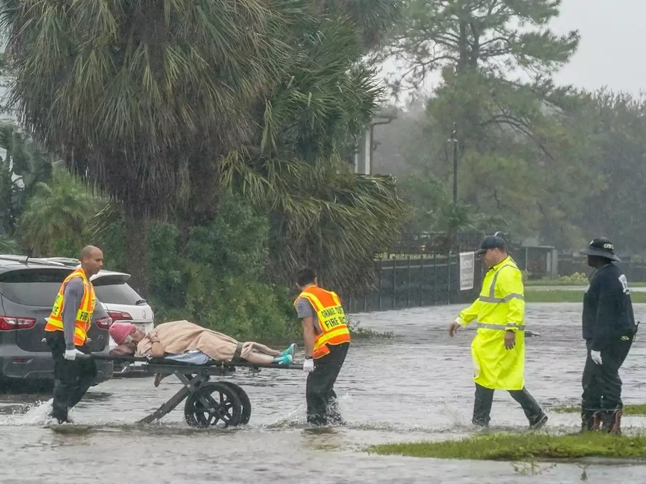 Crews in Florida race to rescue those trapped by Hurricane Ian