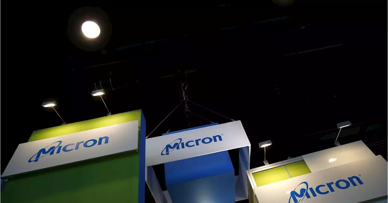 Micron warns of tougher times, plans to cut investments by 30%