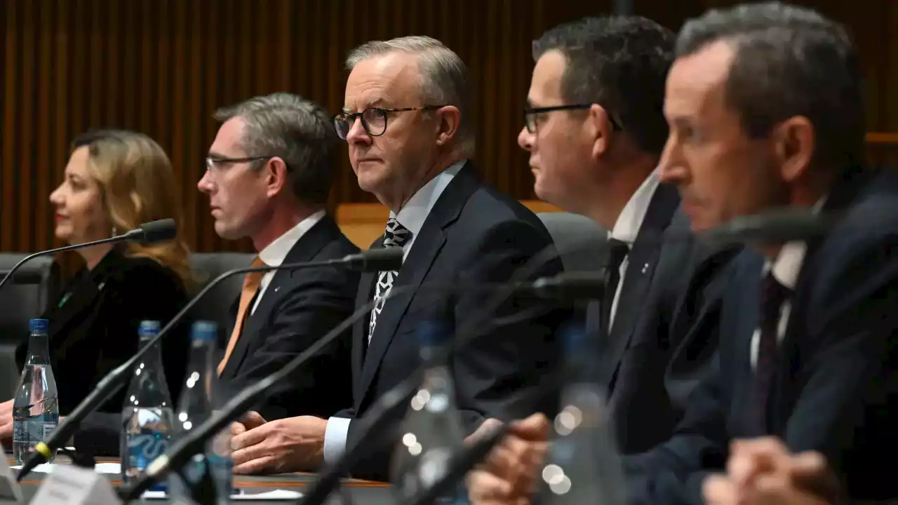 Mandatory COVID-19 isolation could be scrapped as Australia's leaders prepare for National Cabinet