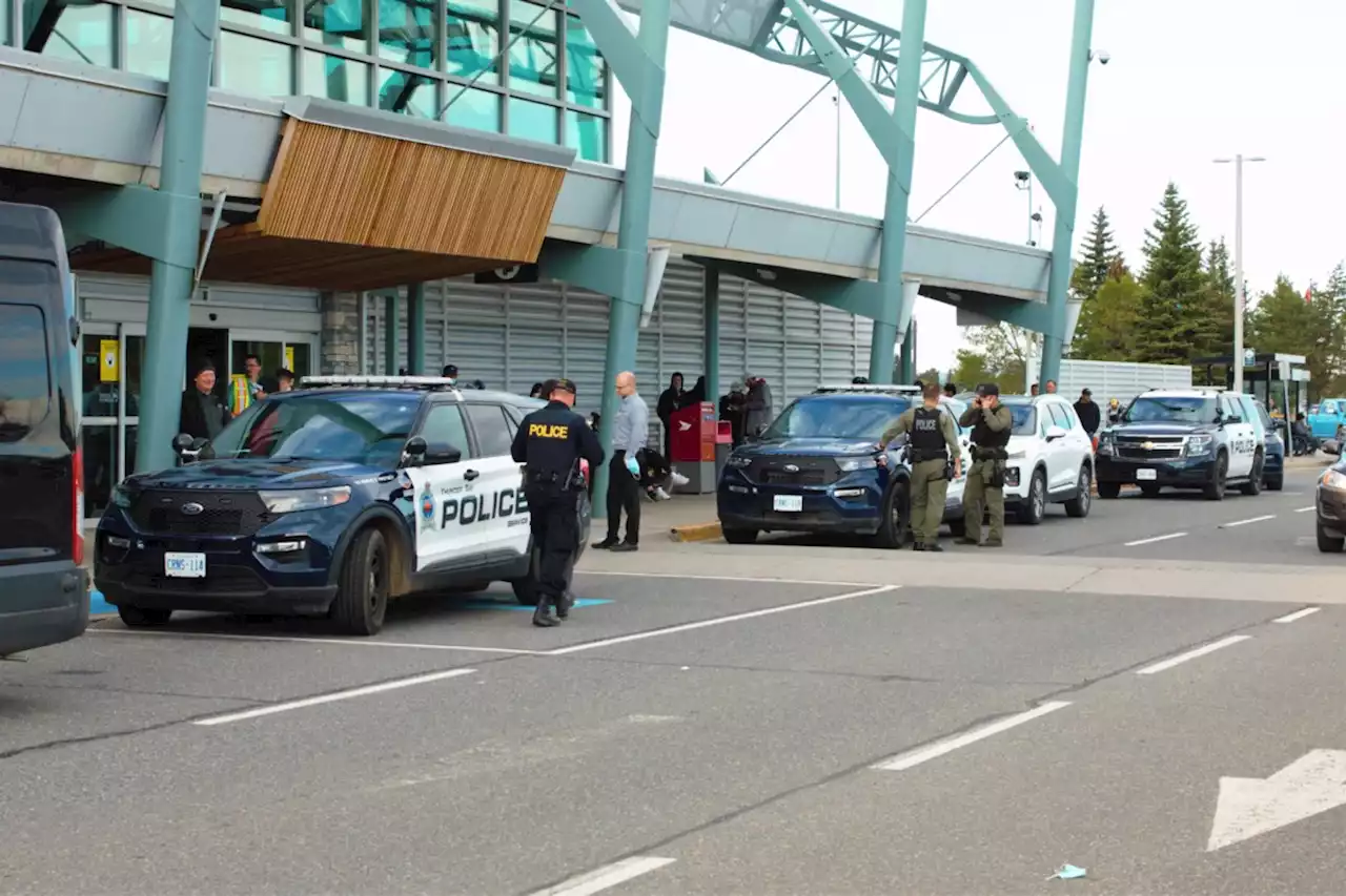 UPDATED: Thunder Bay Airport reopened after suspicious package