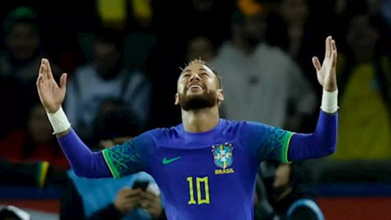 Football star Neymar backs Bolsonaro ahead of Brazil election