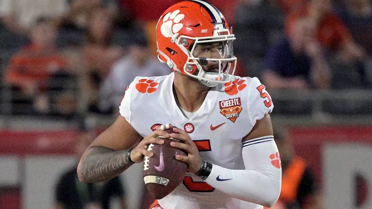 College football top 25 picks: Top-10 clash between N.C. State, Clemson highlights schedule