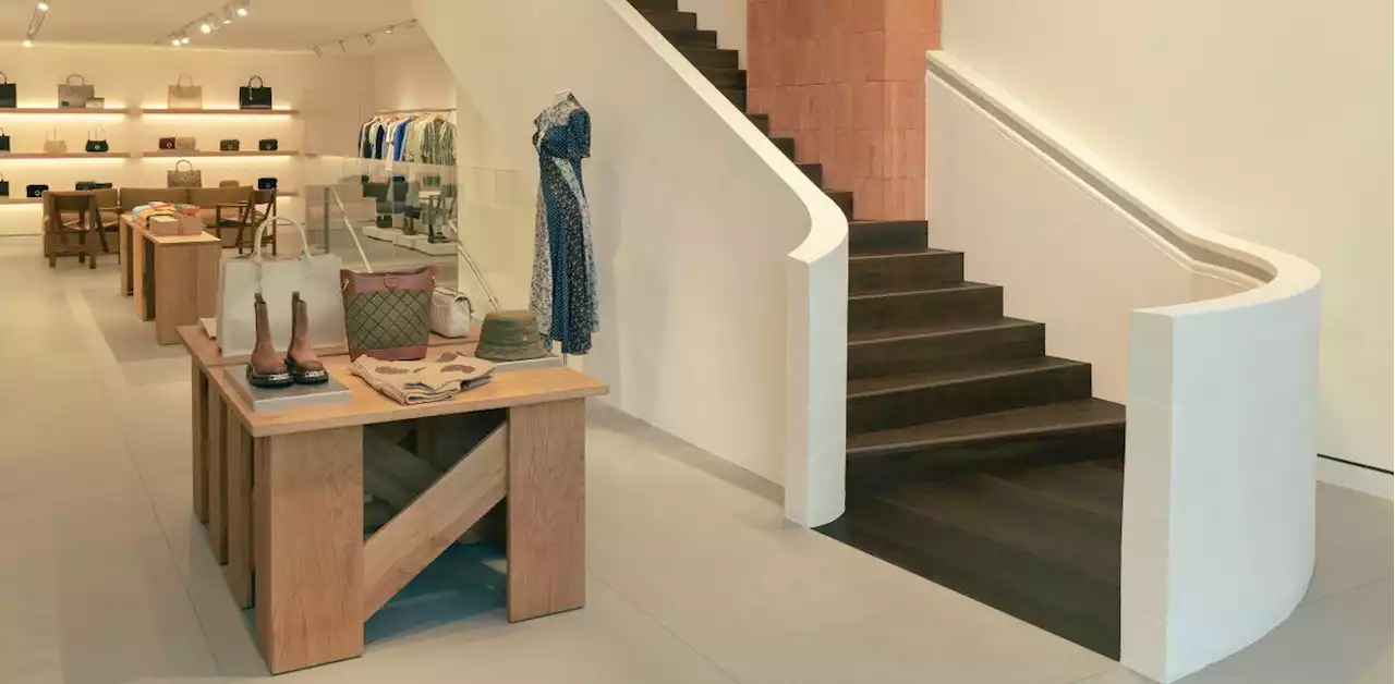 Sandro ouvre un flagship exclusif sur les Champs Elysées