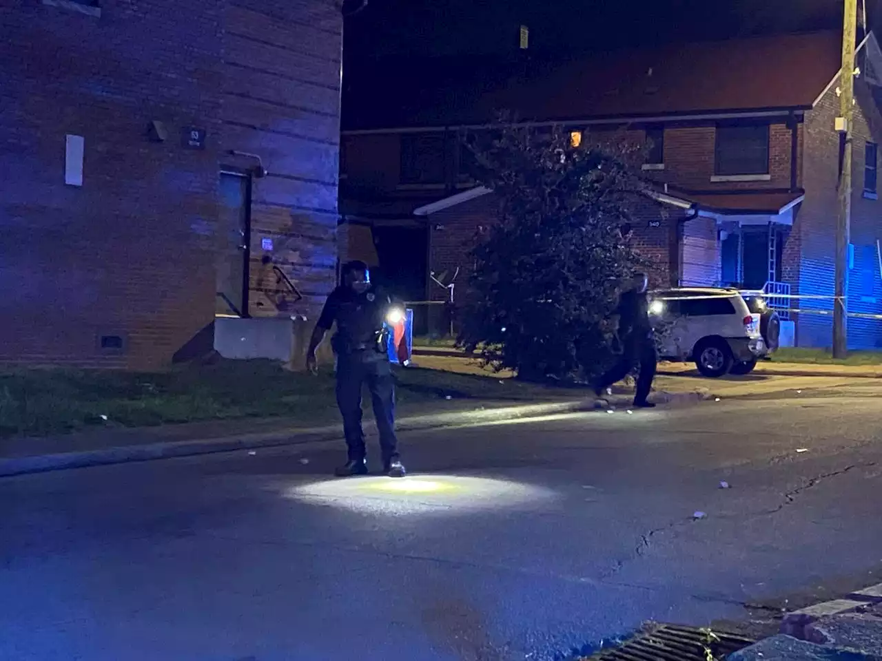 2 dead, 1 wounded as more than 25 shots fired in Birmingham’s Elyton Village