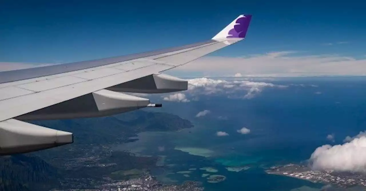 First Hawaiian Airlines Mother, Daughter Pilot Team Fly Together Over Pacific