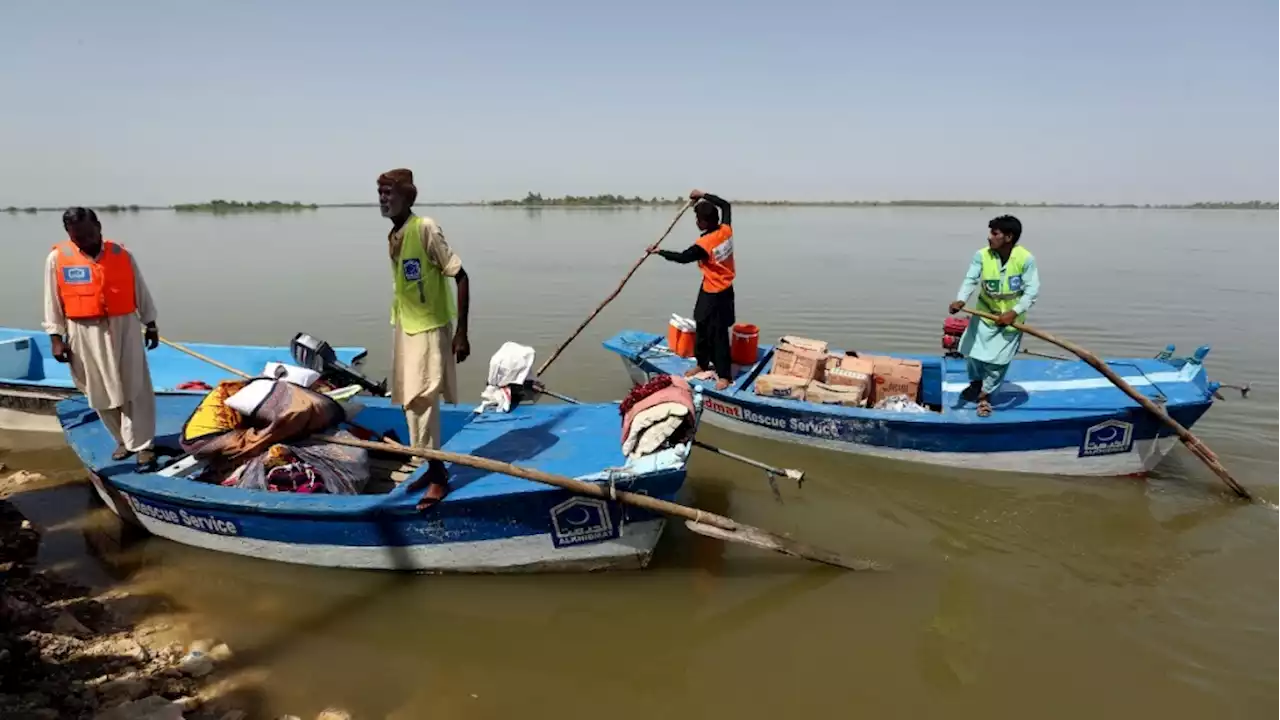 Pakistani officials: Swelling lake could cause more flooding