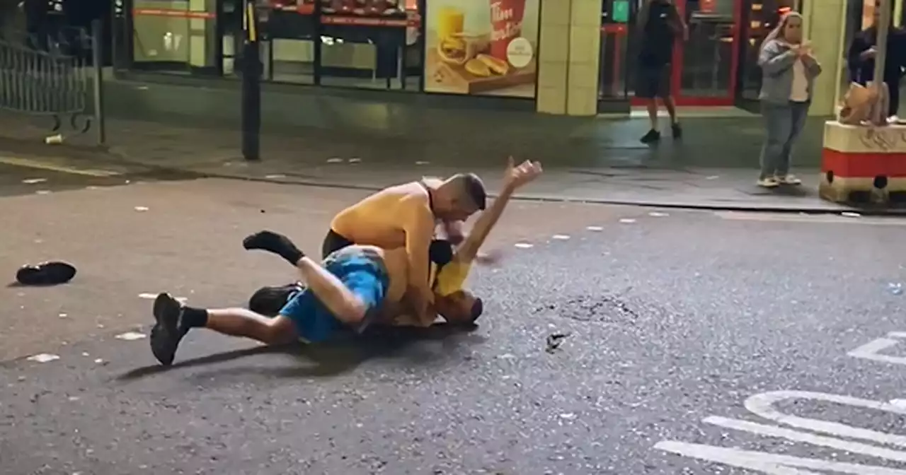 Brutal fight at Glasgow's Four Corners sees man left with head wound