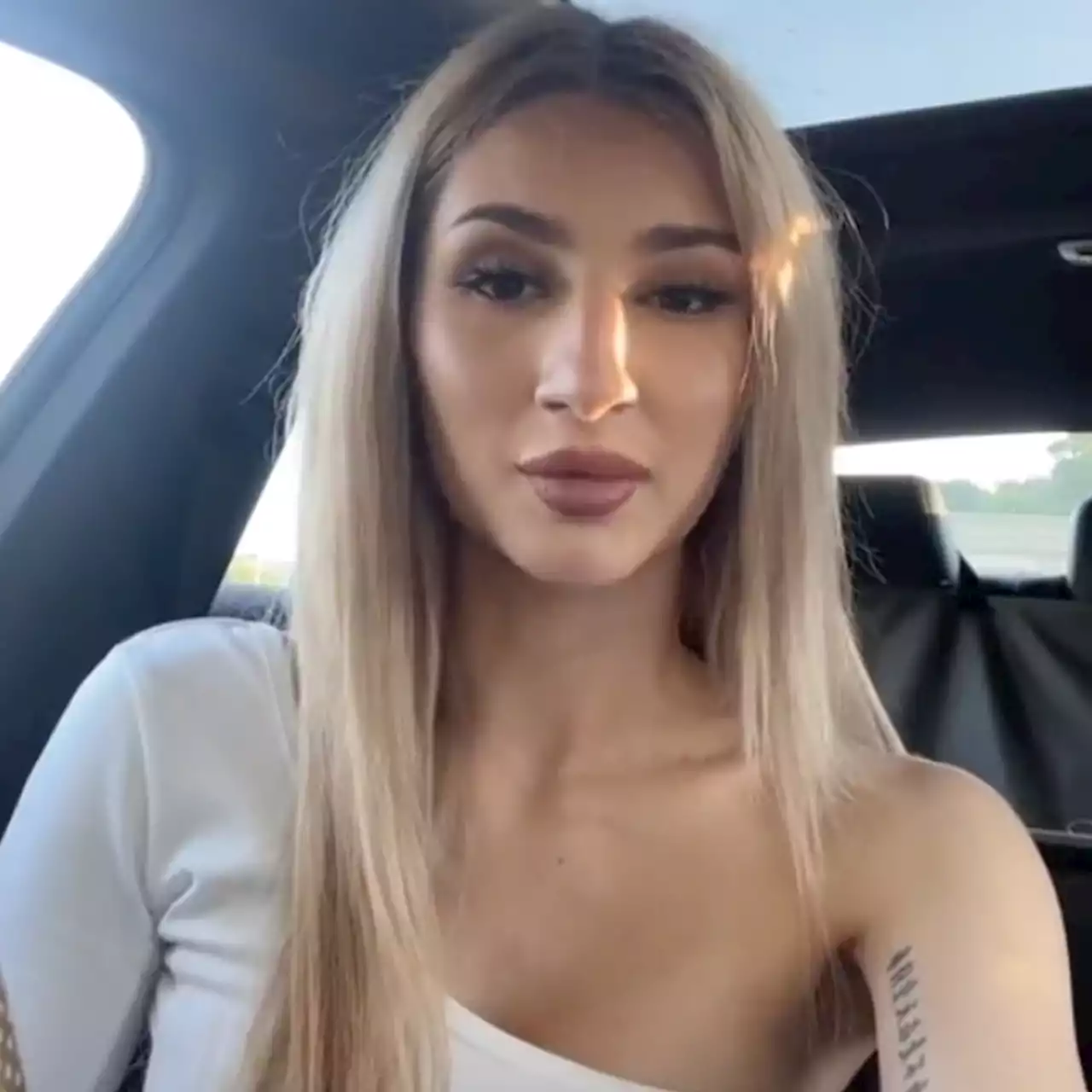 TikTok Star Tanya Pardazi Dead at 21 After Skydiving Accident - E! Online