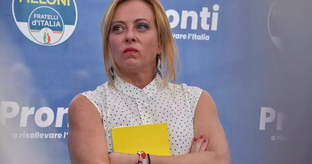 Giorgia Meloni, l'accusa: 'Poteri forti, tentano di tutto per fermarci'