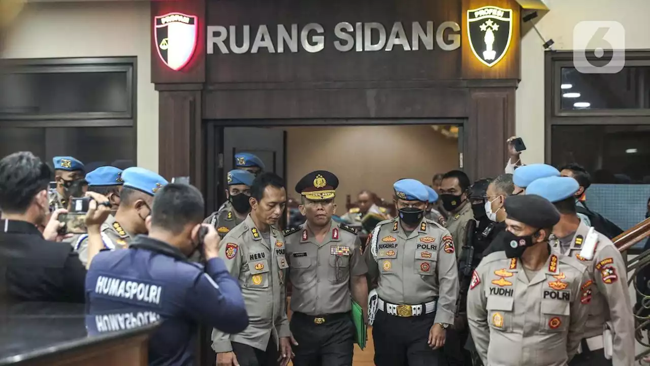 Susul Ferdy Sambo Dipecat Polri, Ini Peran Kompol Baiquni dan Chuck di Kasus Brigadir J