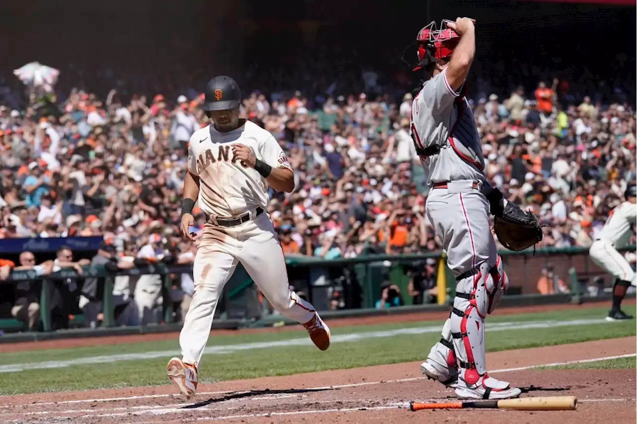 SF Giants unload bench, bullpen in quintessential September win over Phillies