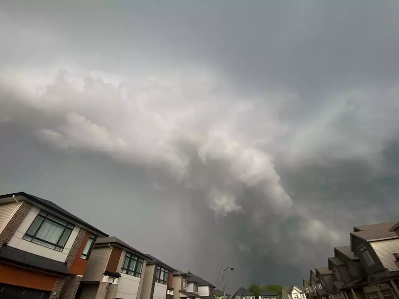 Weather alert: Severe thunderstorm watch in effect for Ottawa area