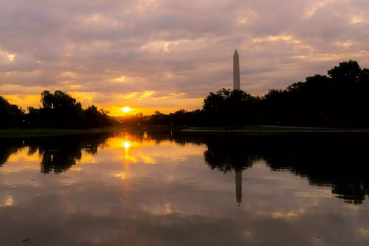 D.C.-area forecast: A summery Sunday, then a chance of showers and storms on Labor Day