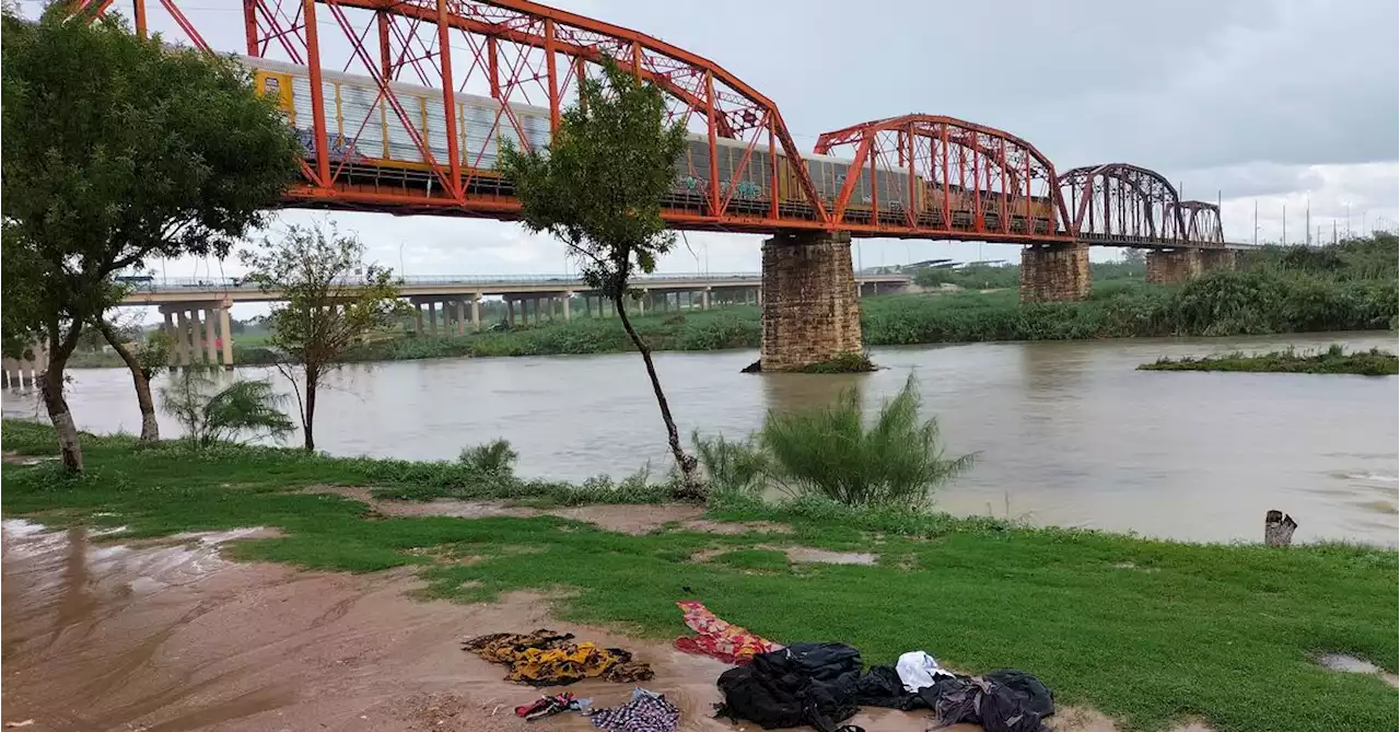 Nine migrants die trying to cross Rio Grande River into United States